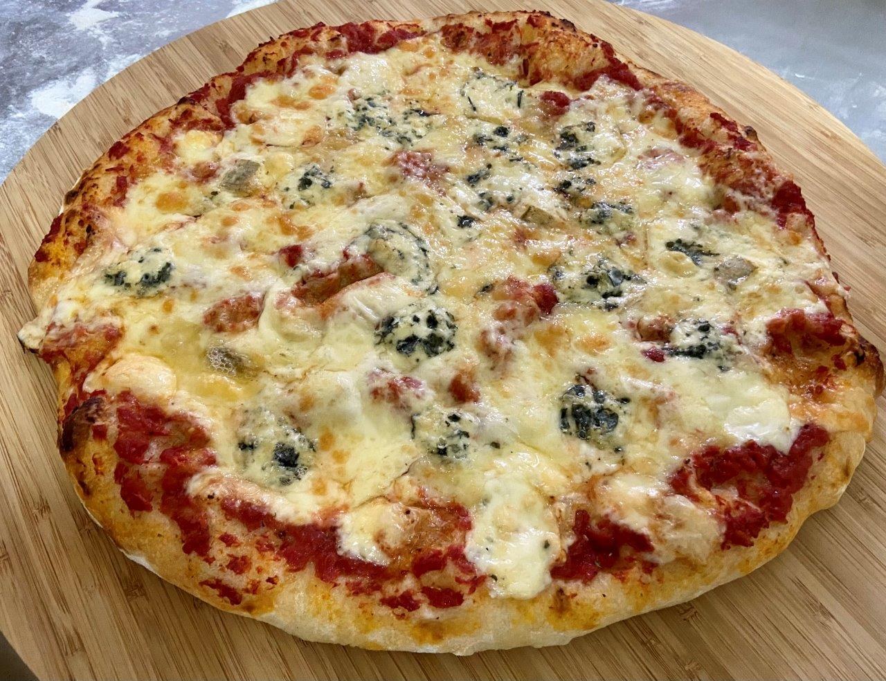 Pizza fromages d'Auvergne