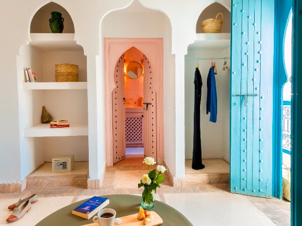 accès salle d'eau riad chamali medina marrakech maroc