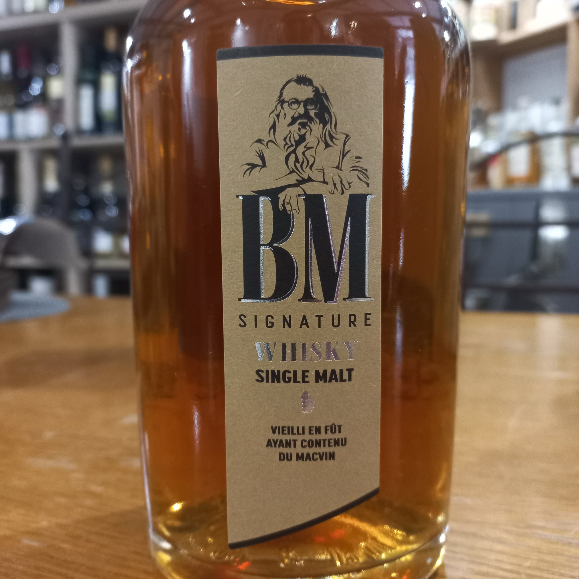 BM Signature. Whisky vieilli en fûts de Macvin