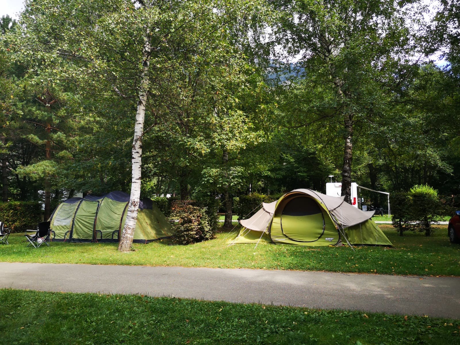 Emplacement camping familial montagne Alpes d'Huez