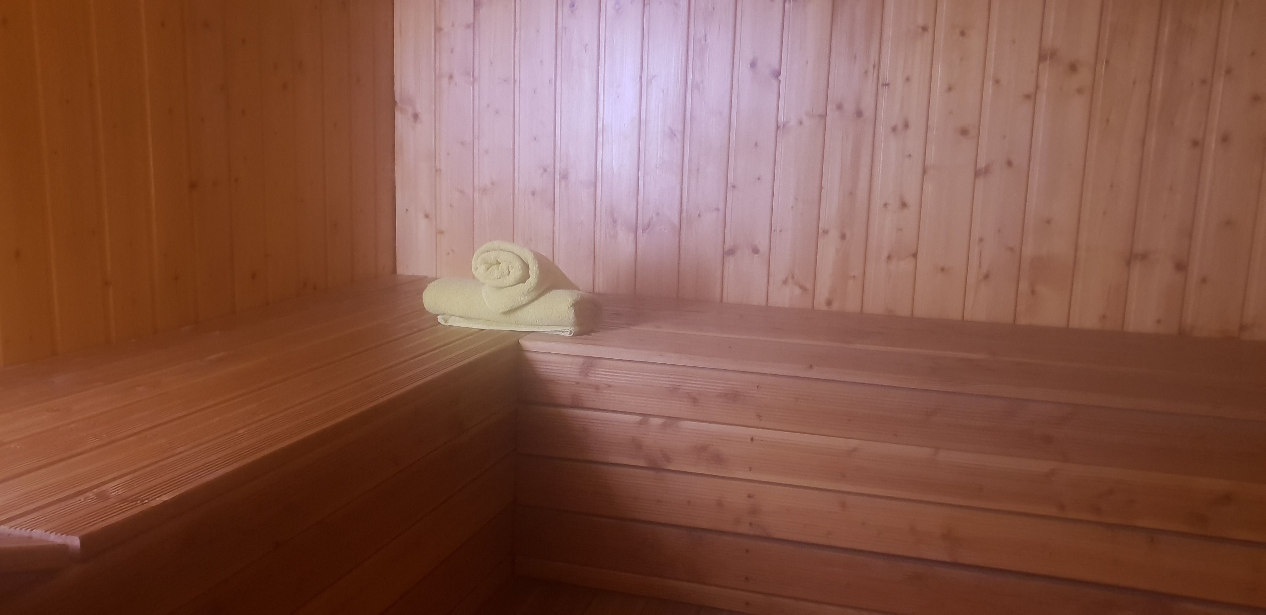 chambre-jacuzzi-privatif-lille-nord-pas-de-calais-sauna