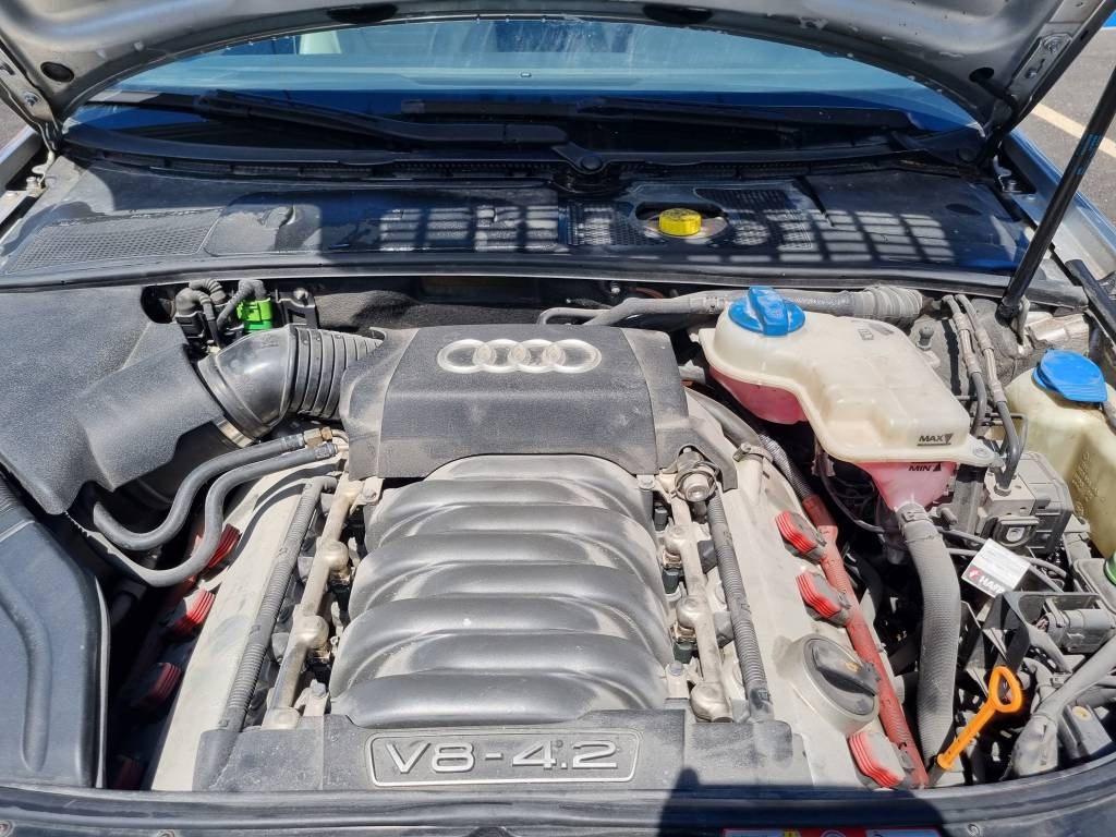 Audi A4 S4 / V8 QUATTRO TIPTRONIC