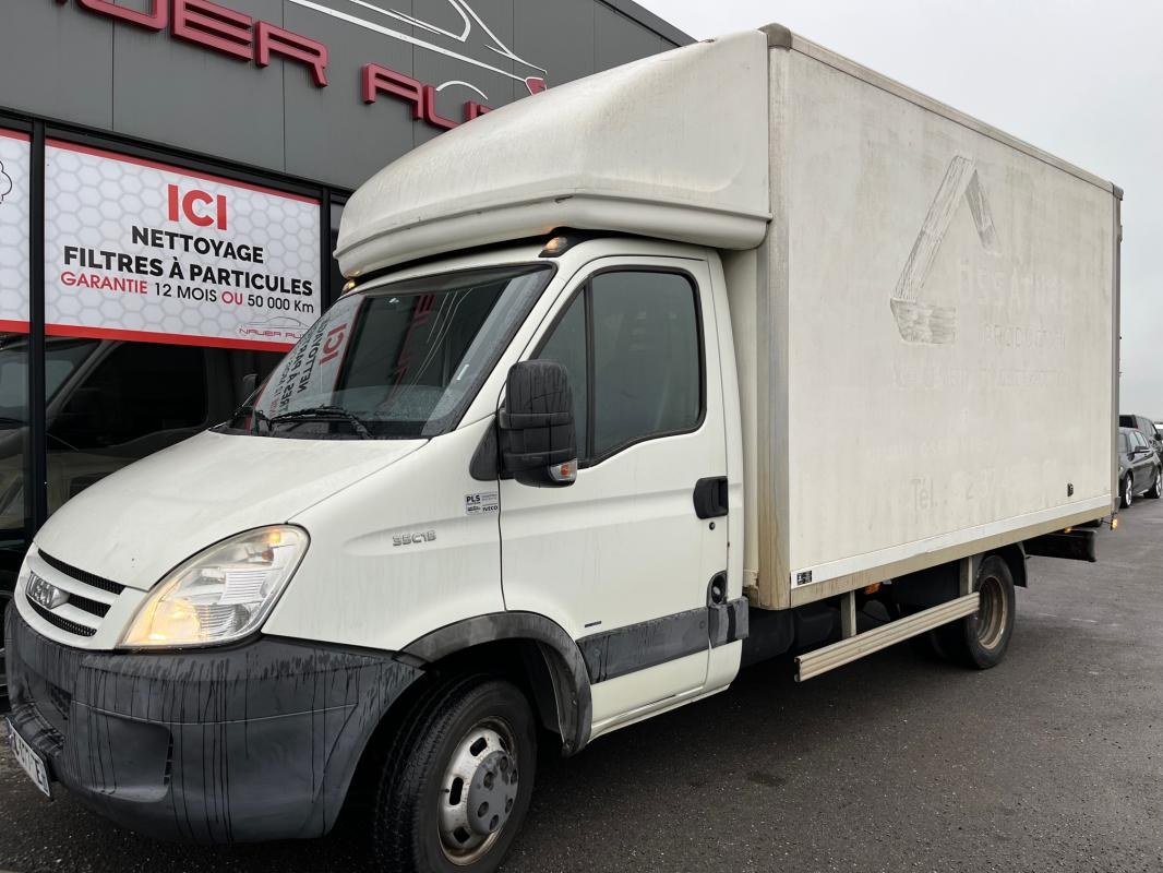 Iveco Daily CLASSE C FOURGON FGN 35C15 V12 H2