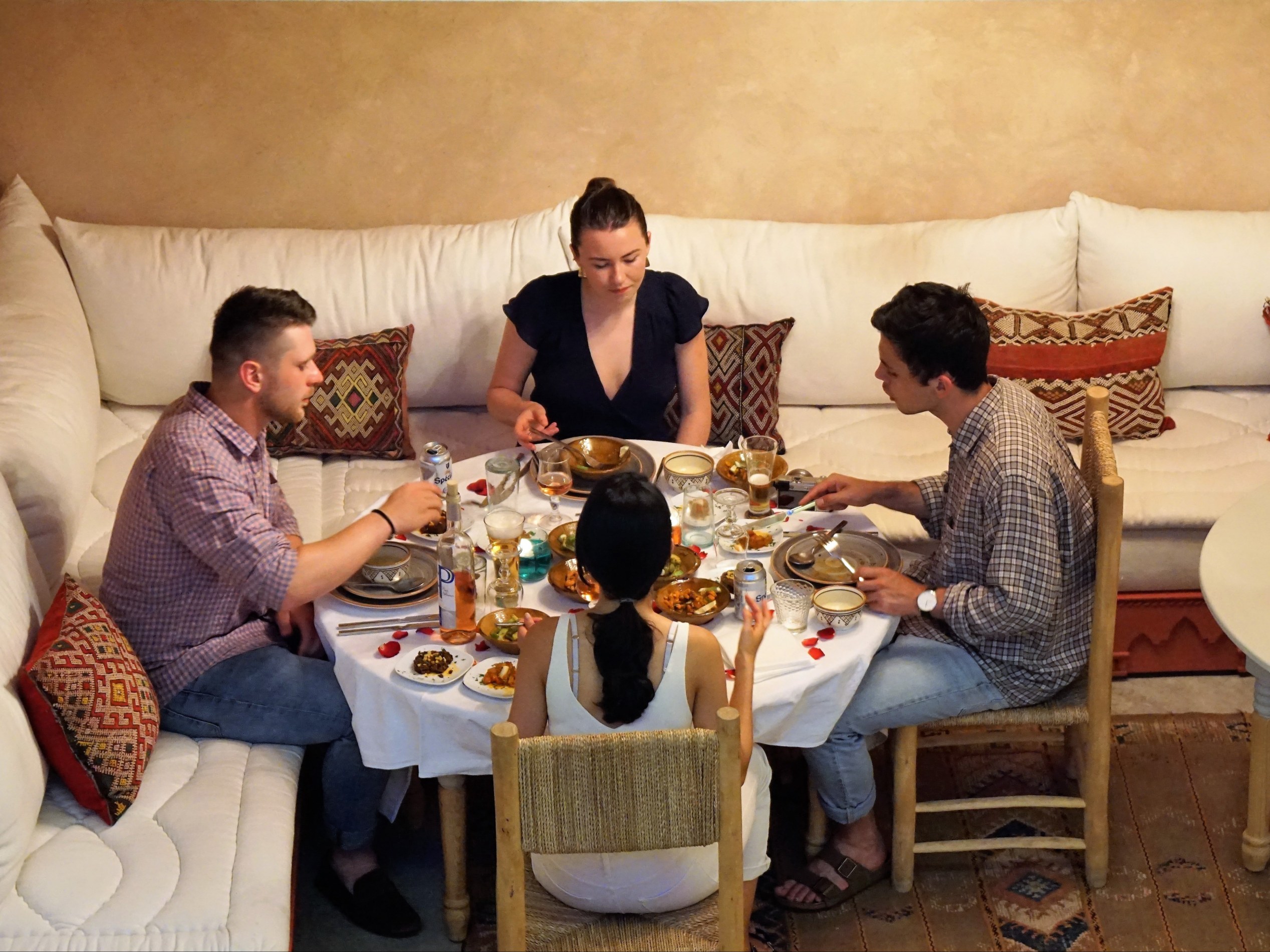 restaurant-marocain-marrakech-diner-hote-salon