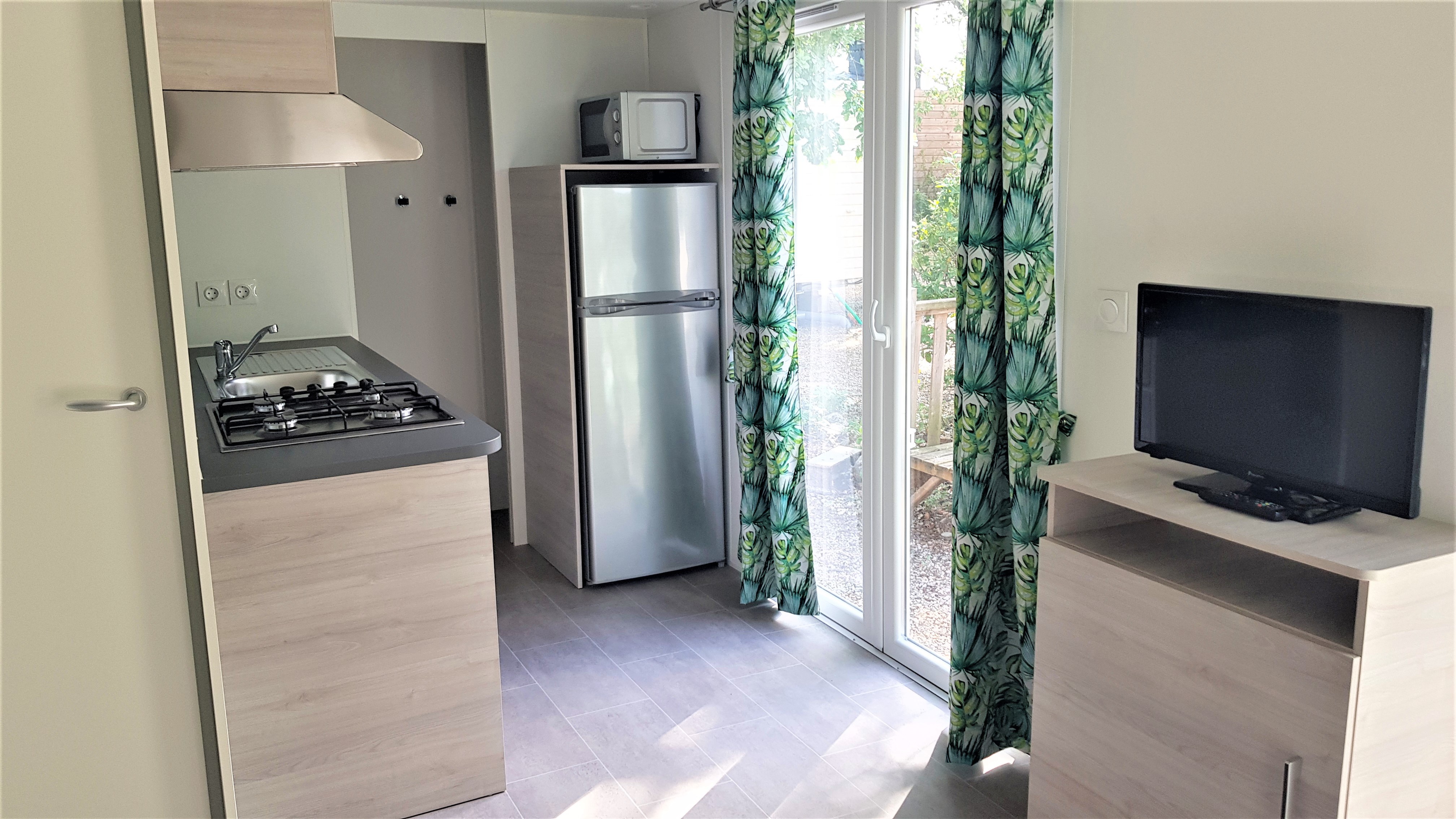 New Loggia Premium 33m² - kitchenette camping familial piscine fayence var provence