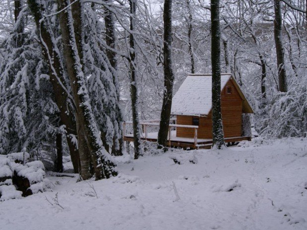 Cabane du Saut du Chevreuil intérieur neige