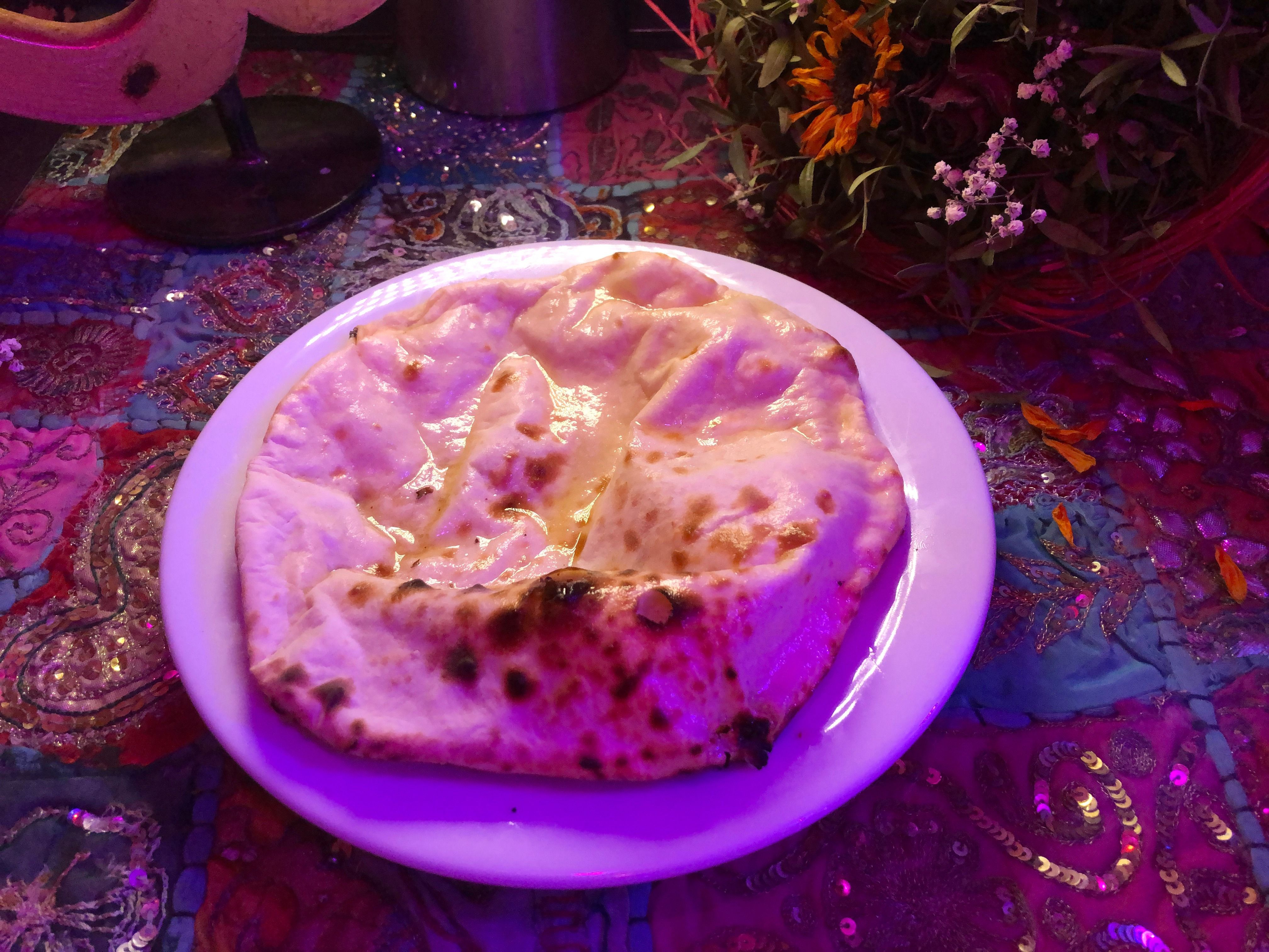 restaurant-indien-nice-indian-lounge-cheese-naan
