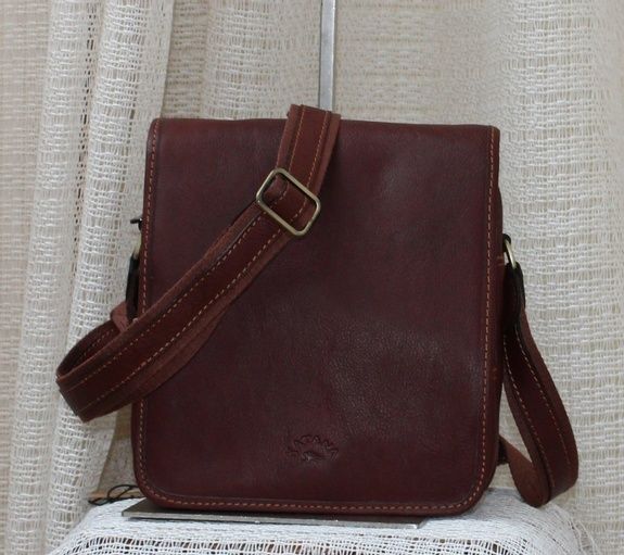 pochette /sac en cuir  couleur chamois  katana