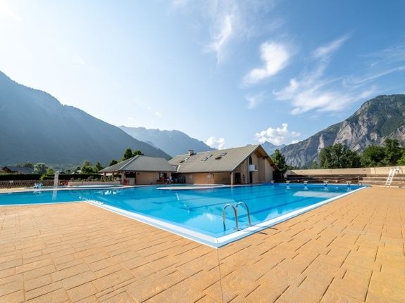 piscine 11 - camping familial montagne Alpe d'Huez bourg d'oisans