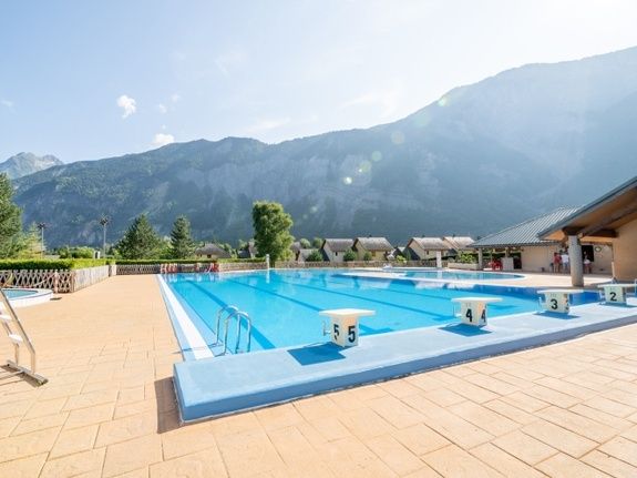 piscine 10 - camping familial montagne Alpe d'Huez bourg d'oisans