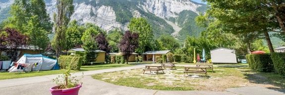 place - camping familial montagne Alpe dHuez bourg doisans