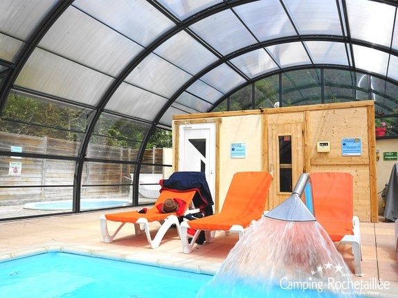 piscine couverte 01 camping alpe d'huez piscine montagne isère bourg d'oisans