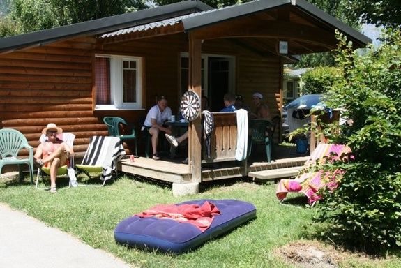 exterieur camping familial montagne Alpes d'Huez