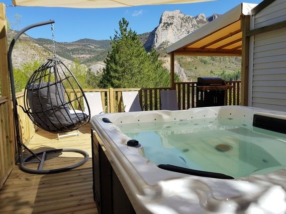 espace prestige camping Hautes-Alpes familial piscine escalade