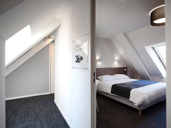 Entree-Chambre-confort-Hotel-du-port-Morlaix