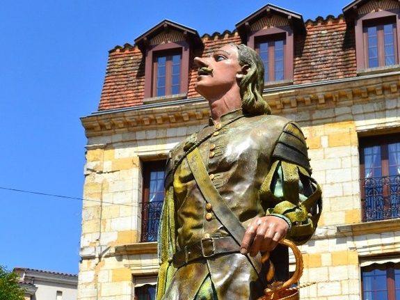 cyrano de bergerac-ville de bergerac-Entre Lot et Garonne-Dordogne-Périgord-maison d'hôtes de charme-au pays des bastides-Monflanquin et Villeréal