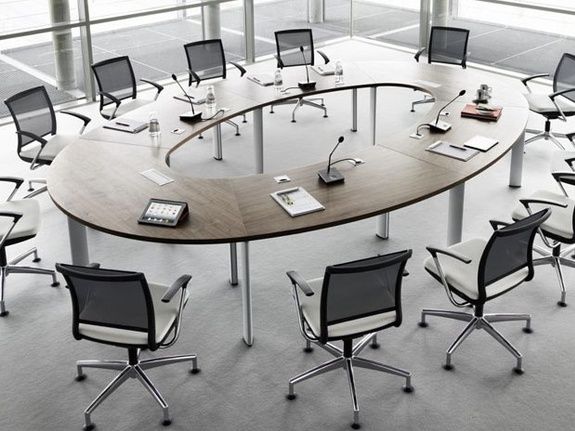 Tables de réunion